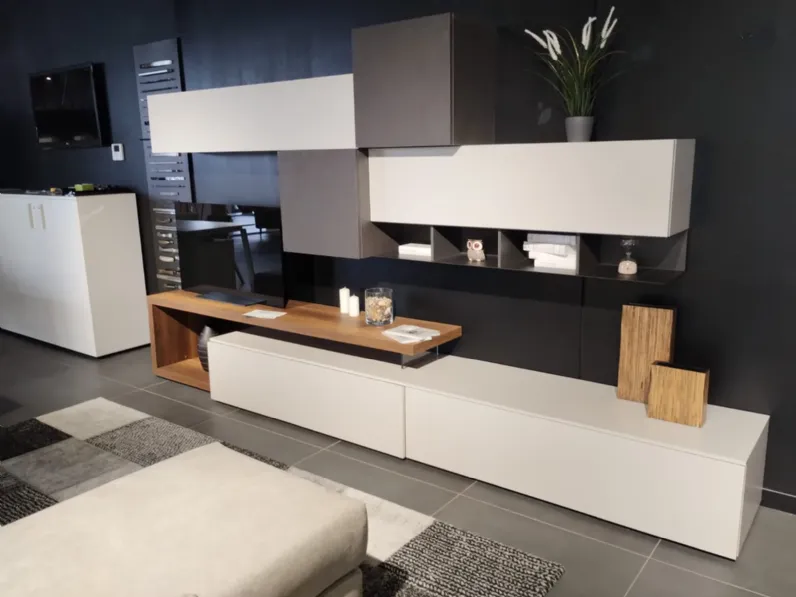 Soggiorno completo Atlante di Tomasella in stile design a prezzi outlet approfittane ora!