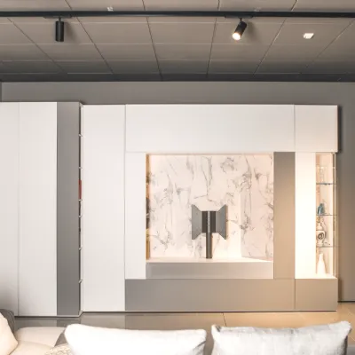 Soggiorno completo Composizione roomy e core con modulo tv di Caccaro in stile moderno a prezzi outlet
