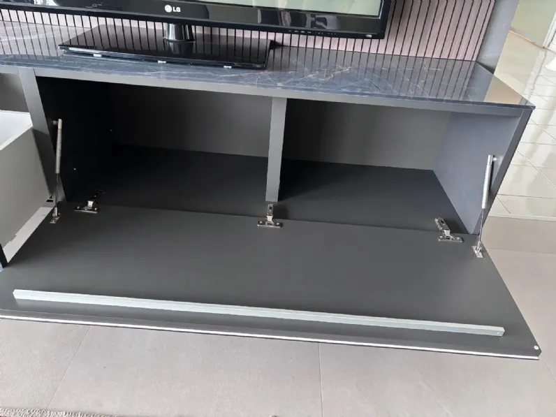 Composizione per il living modello Horizon di Mobilgam a prezzo Outlet