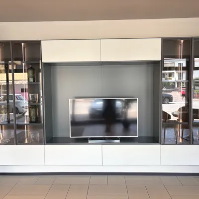 Soggiorno completo modello Componibile wall30 sospesa in stile moderno di Novamobili a PREZZI OUTLET 