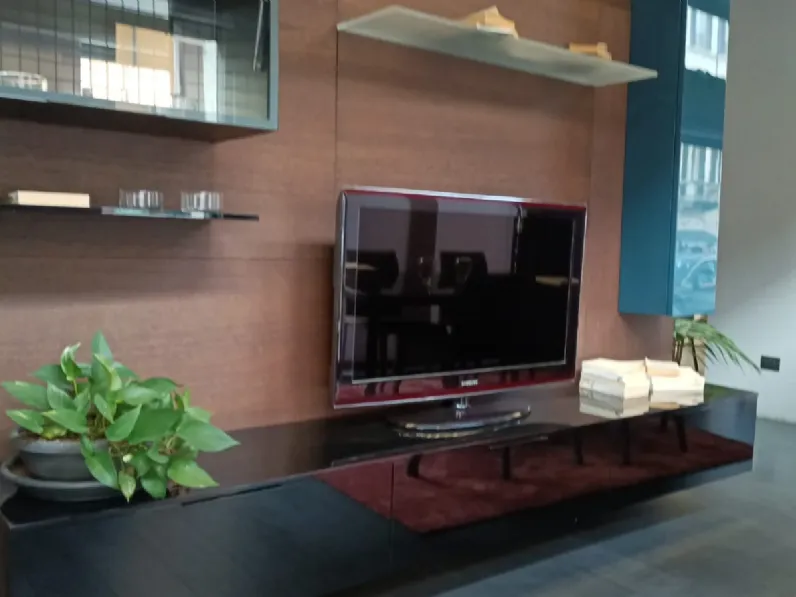 Composizione per la zona giorno modello Spazio boiserie laccato e legno di Pianca a prezzo scontato