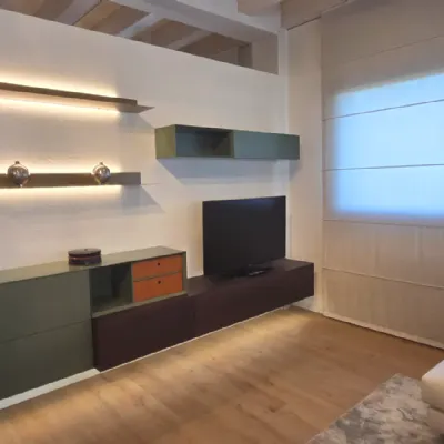 Soggiorno completo Soggiorno living sospeso   di Novamobili in legno in Offerta Outlet