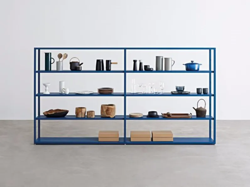 Libreria Freestanding blu denim in stile design di Desalto in OFFERTA OUTLET 