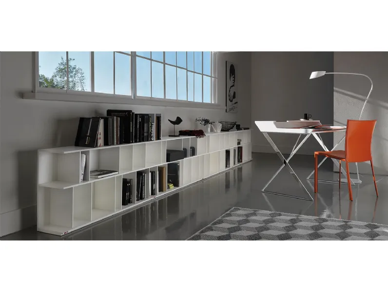 Libreria in laccato opaco stile moderno Wally Cattelan
