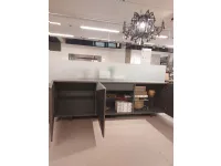 Scopri la Madia Kayak di Cattelan Italia a prezzo scontato! Design moderno ed elegante, perfetto per l'architettura di casa tua.