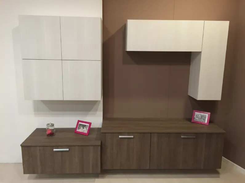 Parete attrezzata Alma Creo kitchens in laminato materico in Offerta Outlet