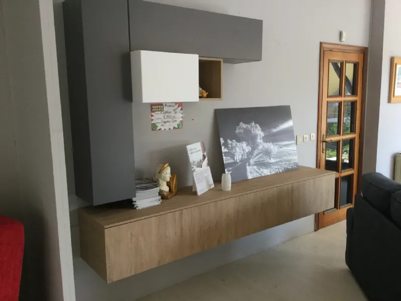 Composizione per il soggiorno modello Golf di Colombini casa in Offerta Outlet