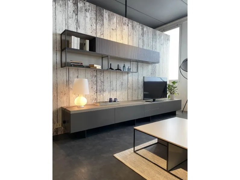 Parete attrezzata in stile design Novamobili in laccato opaco Offerta Outlet