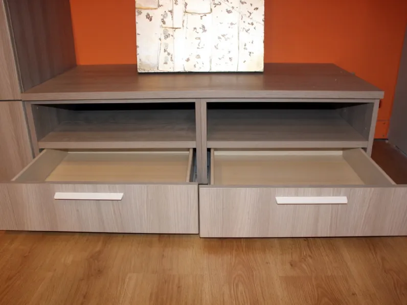 Parete attrezzata in stile moderno Colombini in laminato materico Offerta Outlet