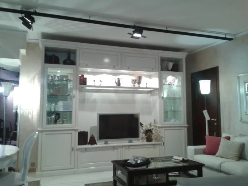 Mobile soggiorno modello Prestige mobile boiserie di Prestige a PREZZI OUTLET