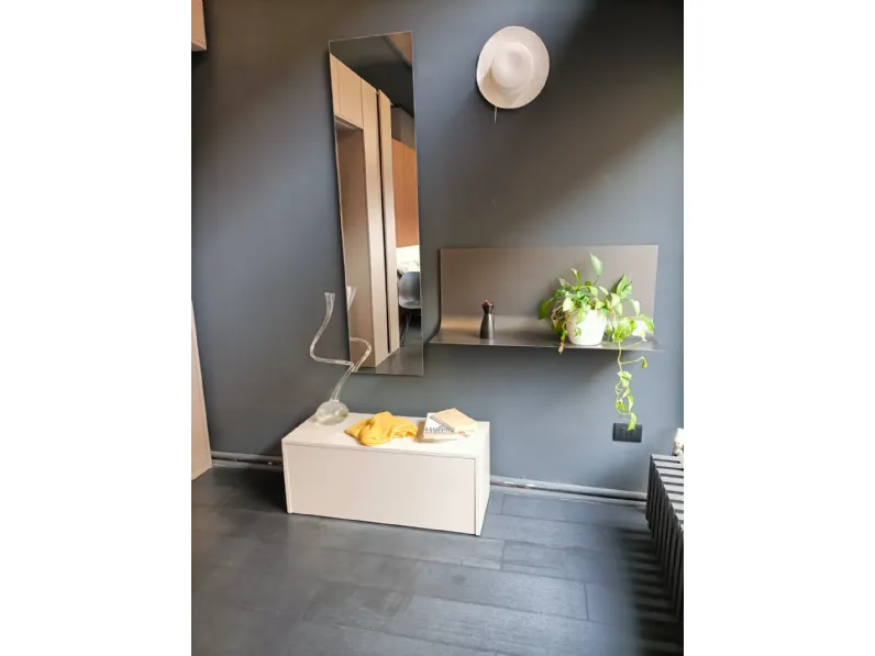 Specchio moderna Geometrika e mogg sfoglia  di Pianca a prezzo scontato