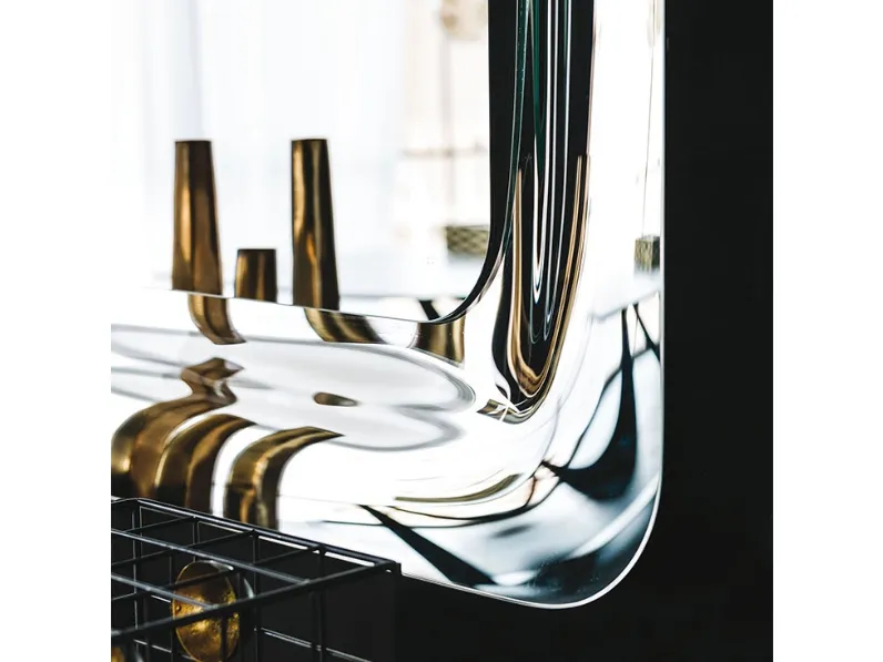 1. Design moderno
2. Sconto forte
3. Qualità Cattelan Italia
4. Facile da montare 
5. Versatile