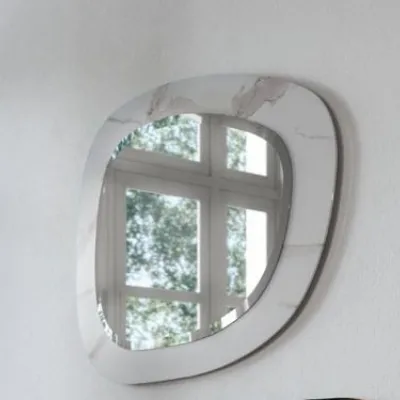 Specchiera Miami vice di Ozzio a prezzi ribassati