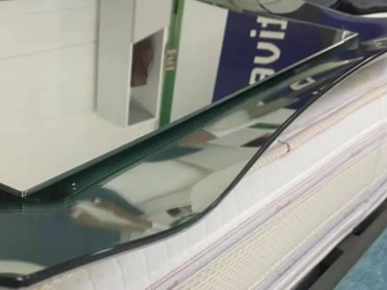 Specchiera pronta consegna  fine serie di Md work a prezzi davvero convenienti