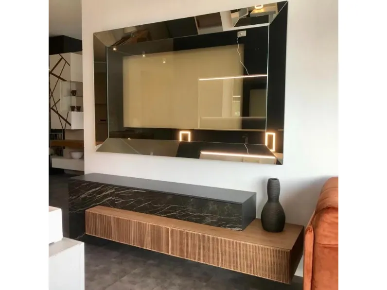 Specchio design Specchio porta tv di Artigianale in Offerta Outlet