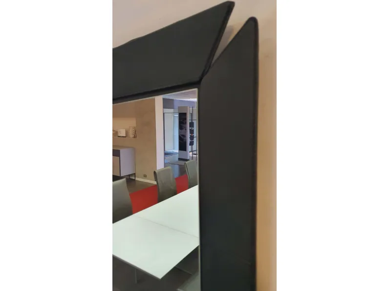 Specchio design Bigxy cuoio di Ozzio scontato -72%