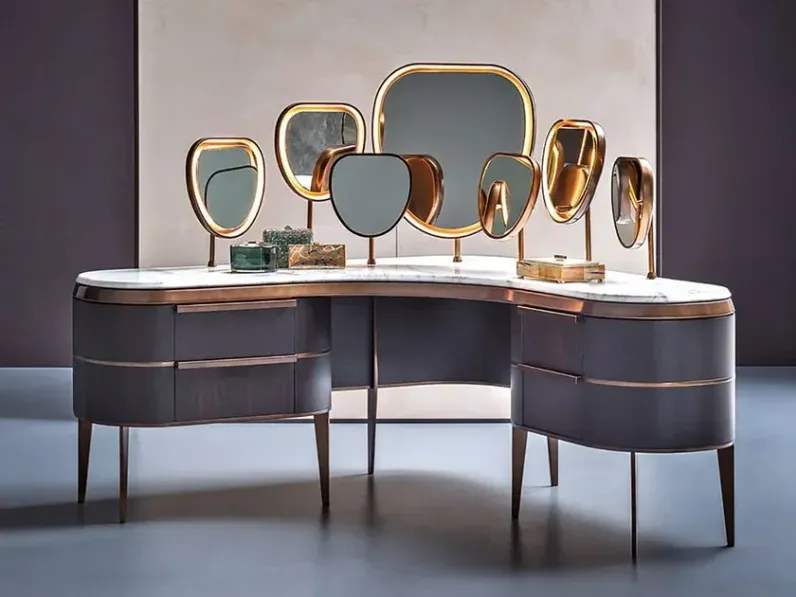 Scopri l'offerta sullo specchio Kara di Flou! Design moderno ed elegante.