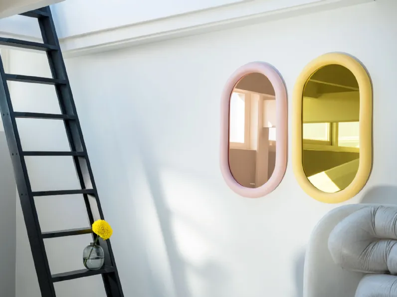 Specchiera Mirror dome di Fatboy in stile design 