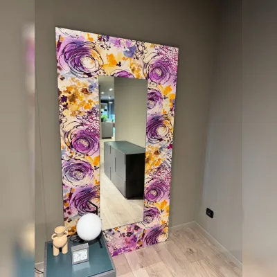 Specchio design Silk di Artigianale a prezzo scontato