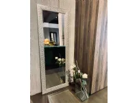 Specchio modello Specchio artigianale con cornice bianca-argento di Artigianale a prezzi outlet