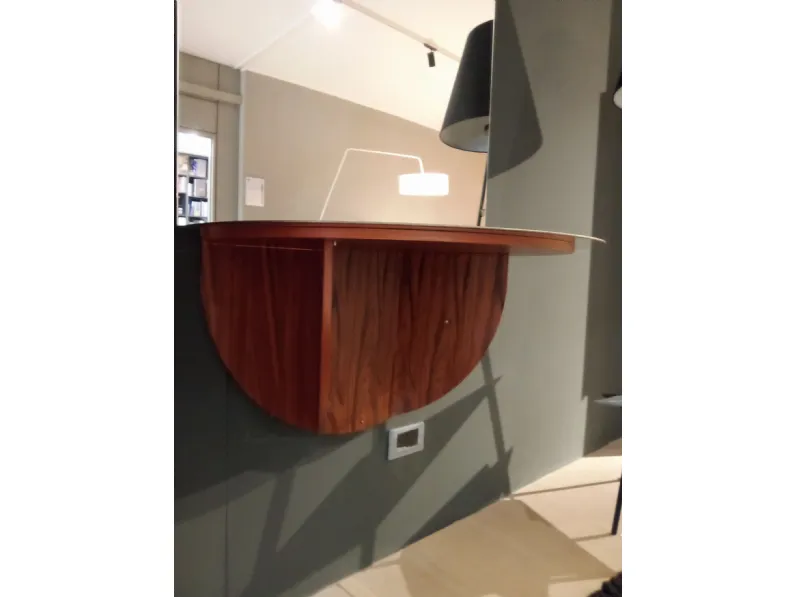 Specchio moderno Brame ovale di Mogg a prezzo Outlet