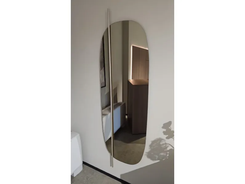 Specchio Specchio a parete vanity di Calligaris in stile moderna 