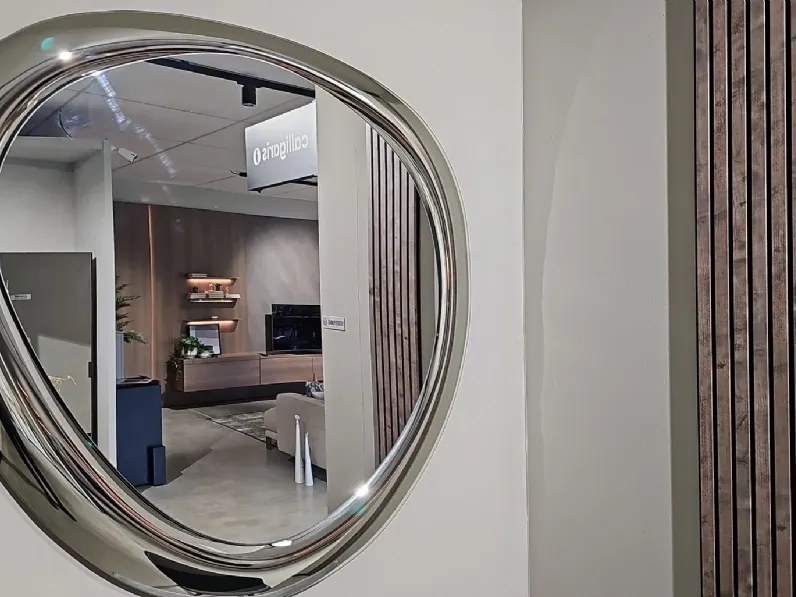 Specchio stile design modello Specchio calligaris aura in OFFERTA OUTLET 