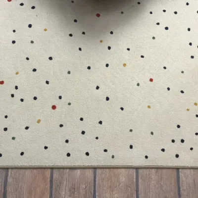 Tappeto modello Tappeto stars beige Nidi in fibra sintetica  a prezzo scontato