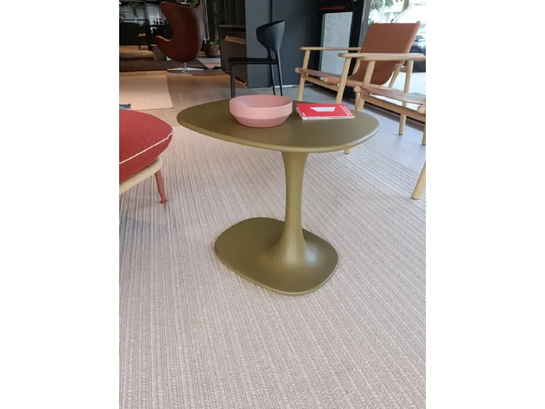 Tavolo da giardino modello Awa  B&b italia in offerta