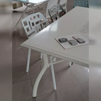 Tavolo da giardino Emu a marchio Emu a prezzo scontato