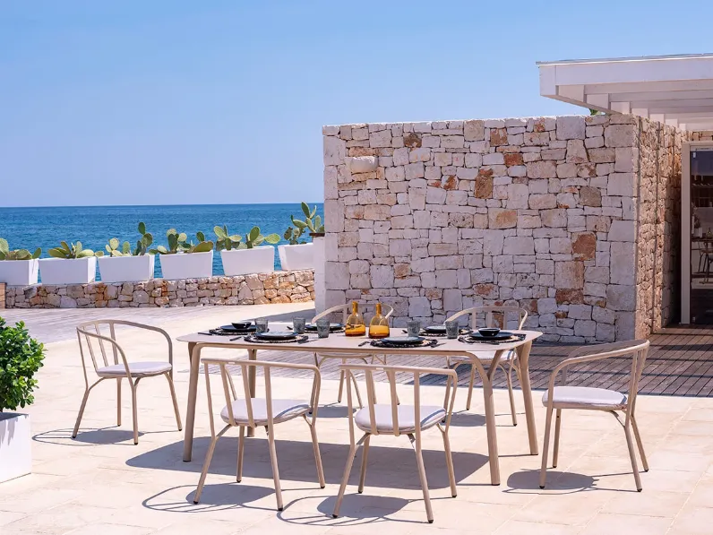 Tavolo modello Angel tavolo con sedie da giardino Emu in Offerta Outlet 