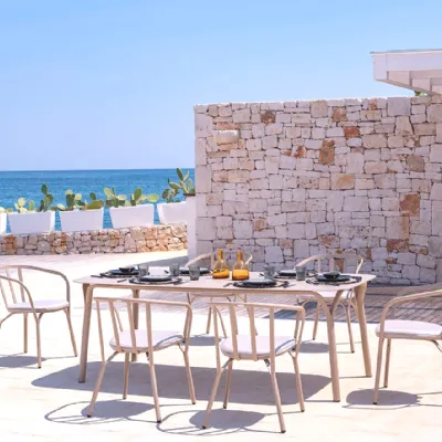 Tavolo modello Angel tavolo con sedie da giardino Emu in Offerta Outlet 