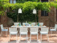 Tavolo modello Athena tavolo con sedie per l'esterno Emu in Offerta Outlet 