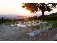 Tavolo modello Plus4 allungabile per l'esterno Emu a prezzo scontato 