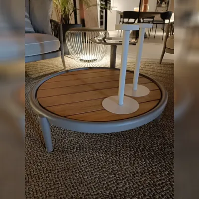 Tavolo da giardino modello Erica  B&b italia a prezzi convenienti