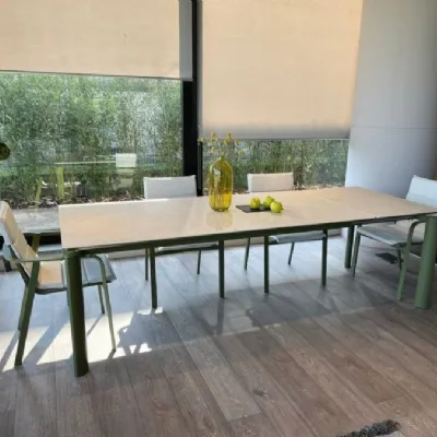 Tavolo per l'esterno modello Gruppo tavoli e sedute outdoor milo Talenti a prezzi convenienti