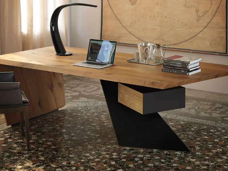 Scrivania di design in legno Nasdaq di Cattelan