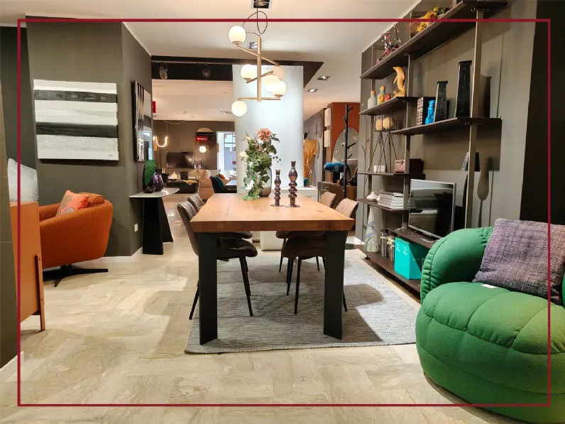 Tavolo in offerta outlet modello Master line new  di Devina nais 