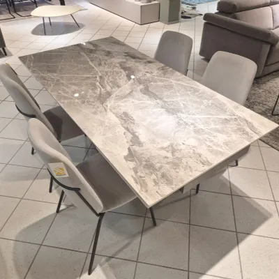 Tavolo in offerta outlet modello Priamo di Target point 