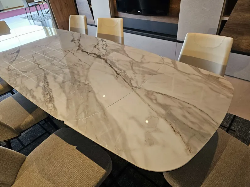 Tavolo allungabile Icaro  di Calligaris a prezzo riservato 