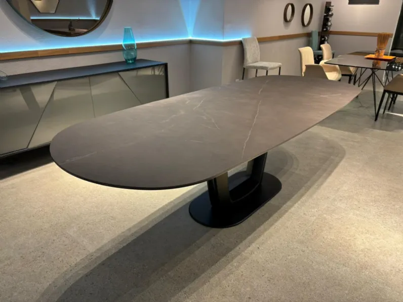 Scopri il prezzo del tavolo Orbital Calligaris�