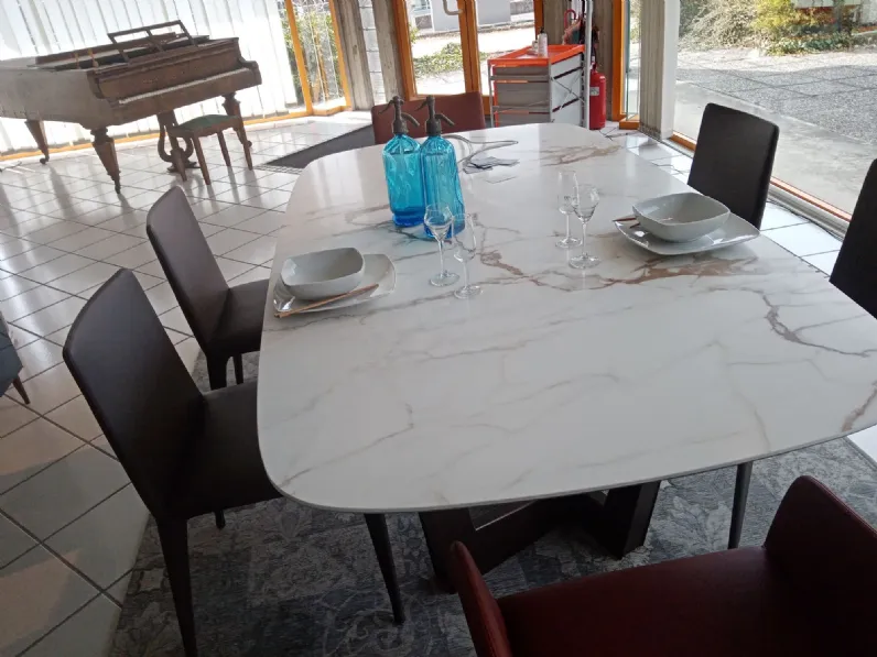 Tavolo Art di Bonaldo scontato del 30%