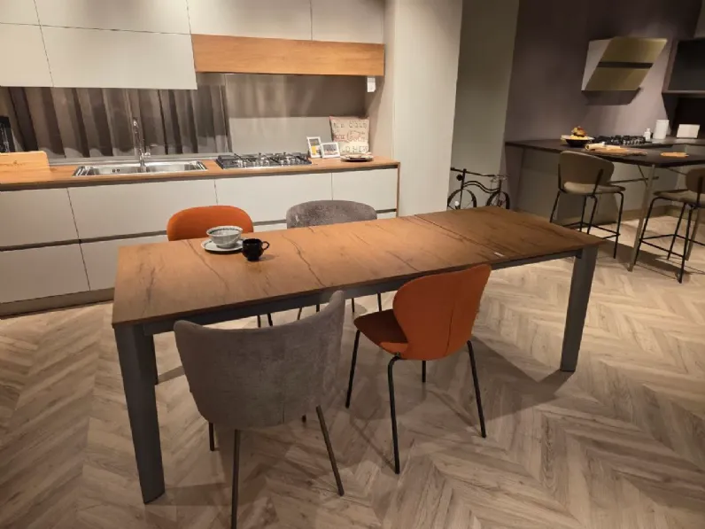 Tavolo 1 tavolo lord connubia spedibile di Collezione esclusiva scontato del 57%