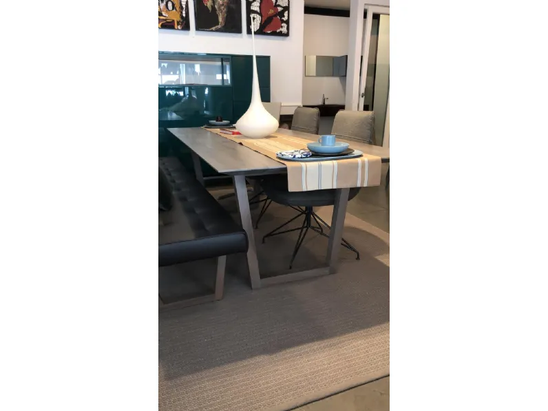 Tavolo 924 noce grigio Rolf benz in legno Fisso scontato 68%