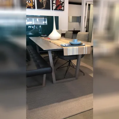 Tavolo 924 noce grigio Rolf benz in legno Fisso scontato 68%