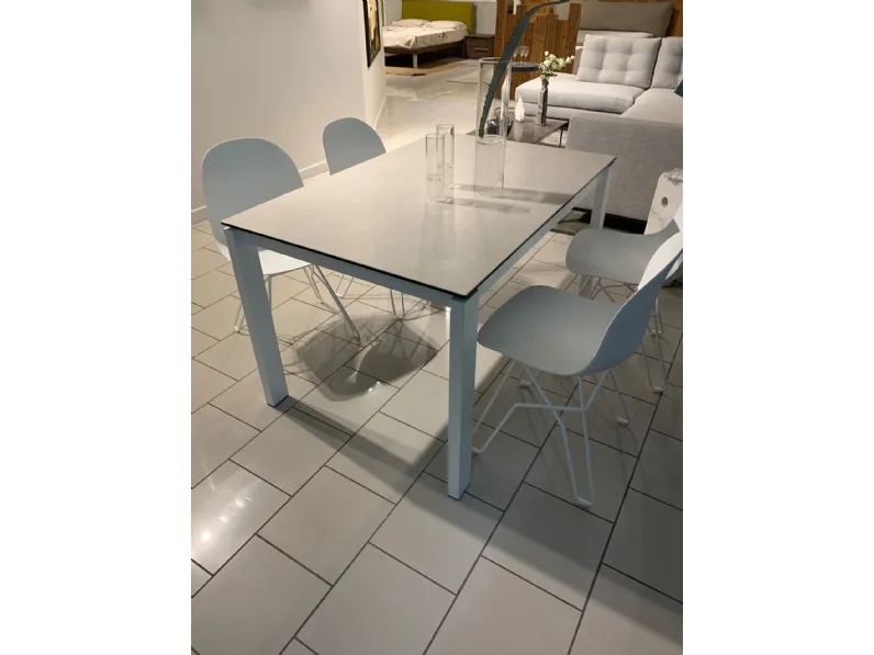 Tavolo allungabile Baron  Calligaris a prezzo scontato