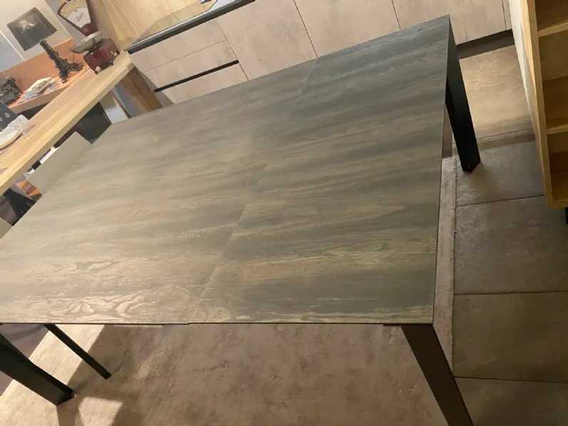 Tavolo quadrato in laminato Diamante di Pointhouse in Offerta Outlet