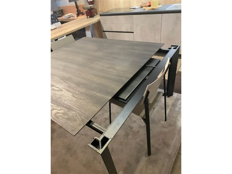 Tavolo quadrato in laminato Diamante di Pointhouse in Offerta Outlet