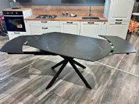 Tavolo Greta Artigianale in ceramica Allungabile scontato 25%