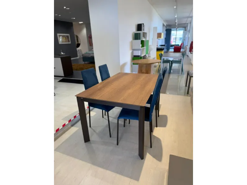 Tavolo Space di Scavolini scontato del 35%